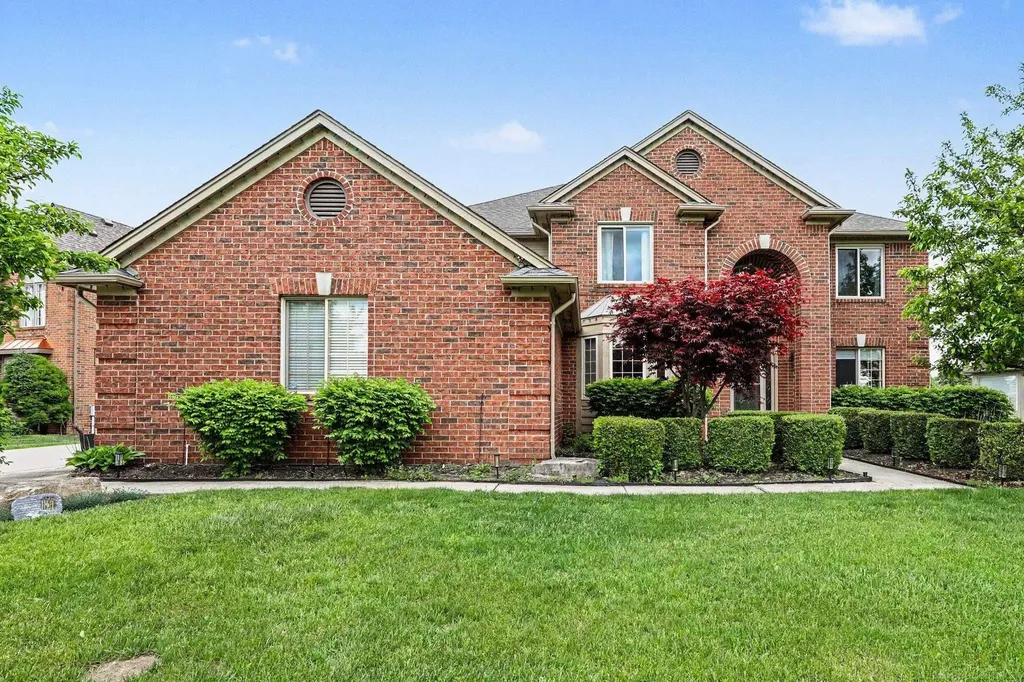 63564 Monticello E Drive Washington Township MI 48095