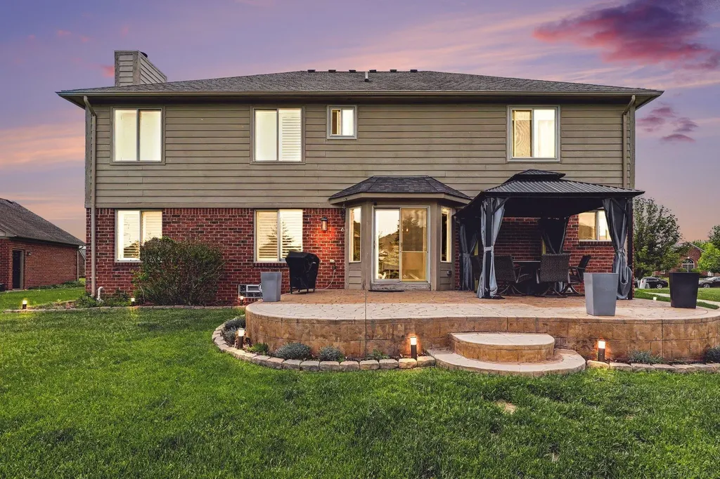 63564 Monticello E Drive Washington Township MI 48095