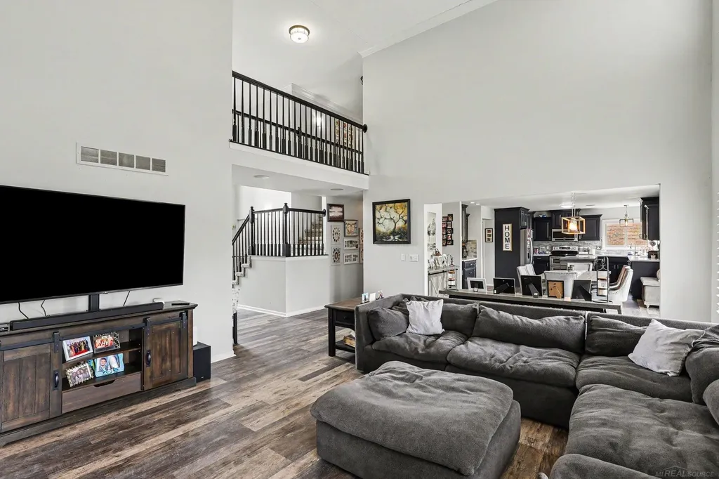 63564 Monticello E Drive Washington Township MI 48095