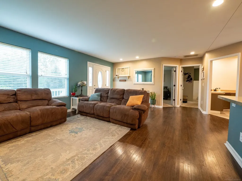 29681 Rogan Lenox Township MI 48048