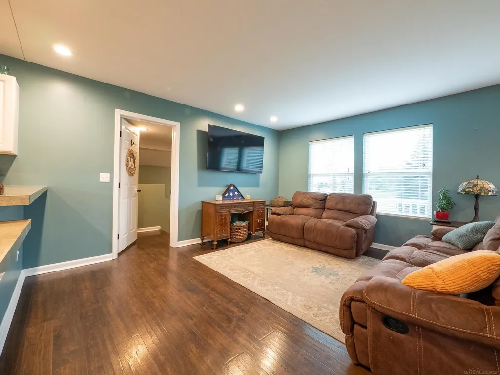 29681 Rogan Lenox Township MI 48048