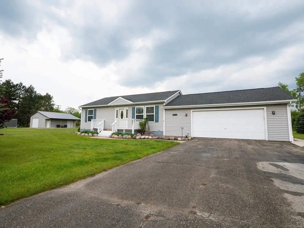 29681 Rogan Lenox Township MI 48048