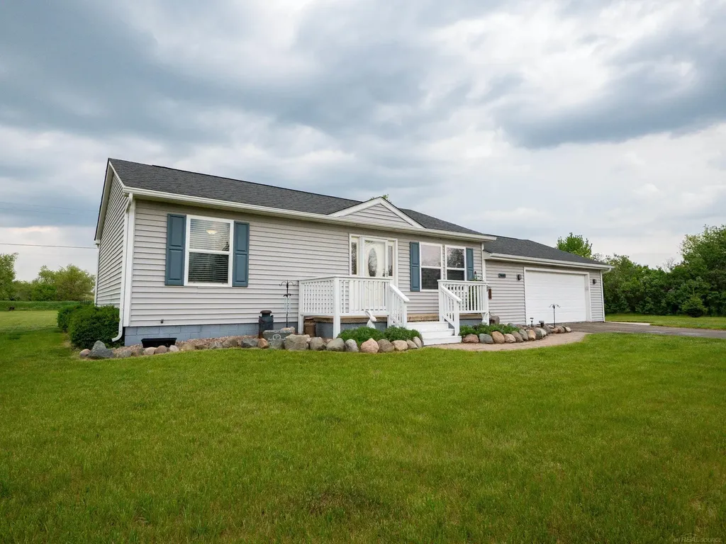 29681 Rogan Lenox Township MI 48048