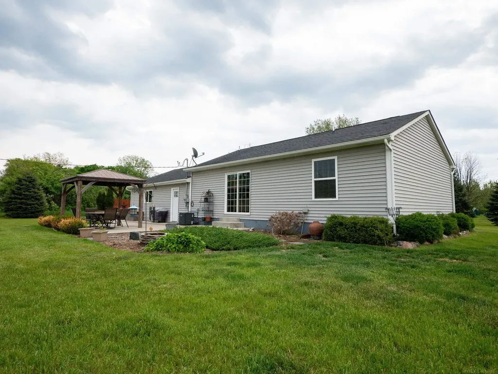 29681 Rogan Lenox Township MI 48048