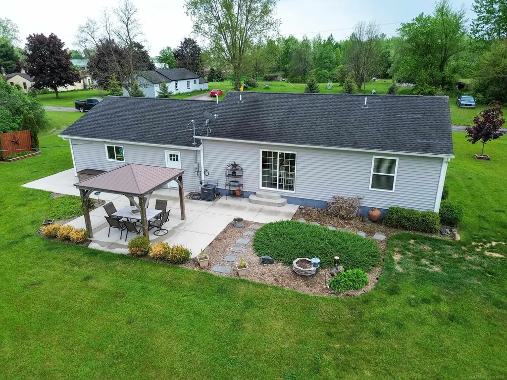 29681 Rogan Lenox Township MI 48048