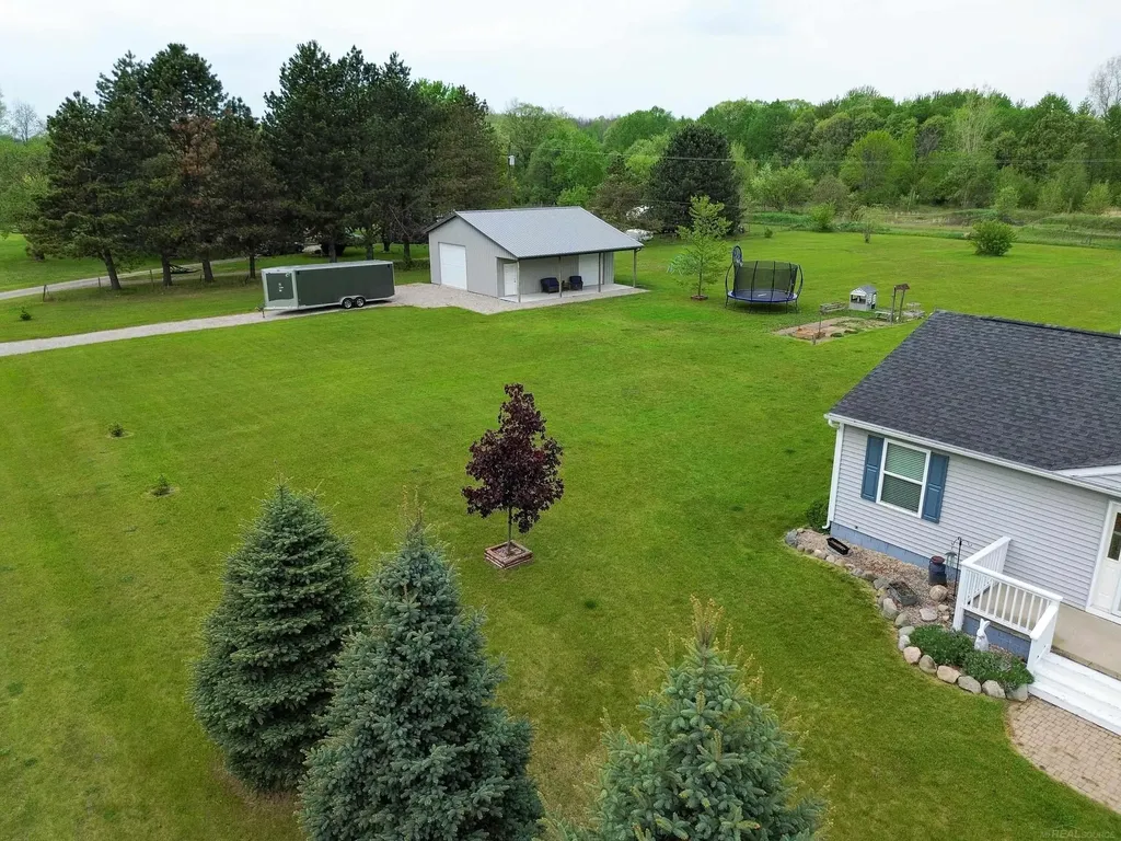 29681 Rogan Lenox Township MI 48048