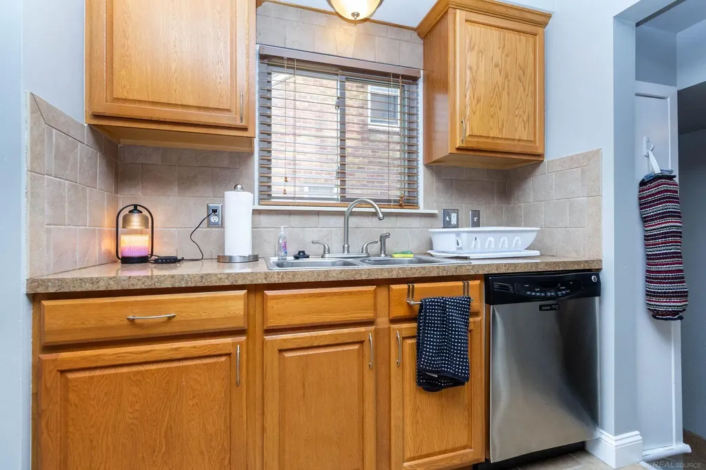 21526 Englehardt Street St. Clair Shores City MI 48080