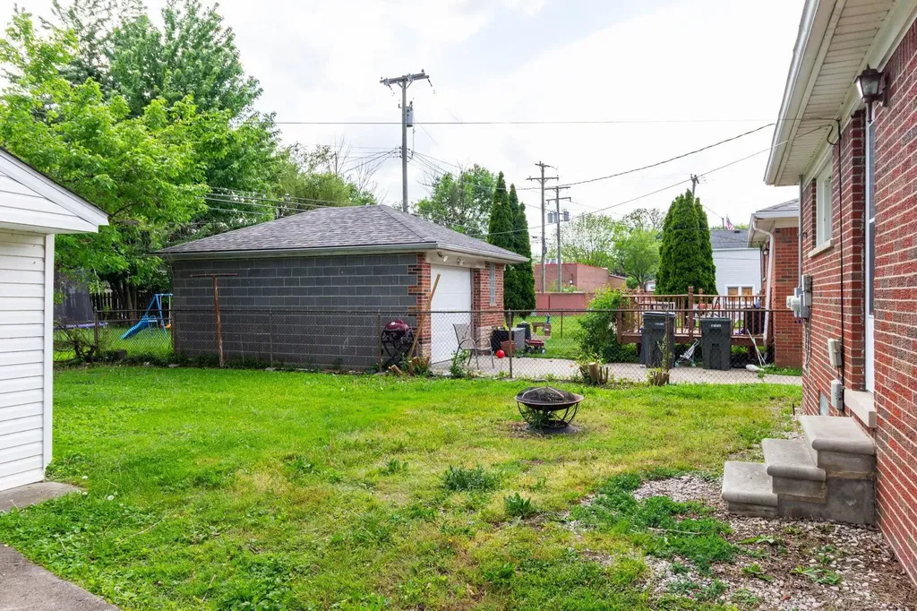 21526 Englehardt Street St. Clair Shores City MI 48080