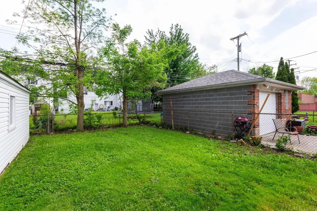 21526 Englehardt Street St. Clair Shores City MI 48080