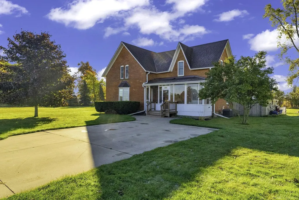 2950 W Hyde Road Washington Township MI 48419