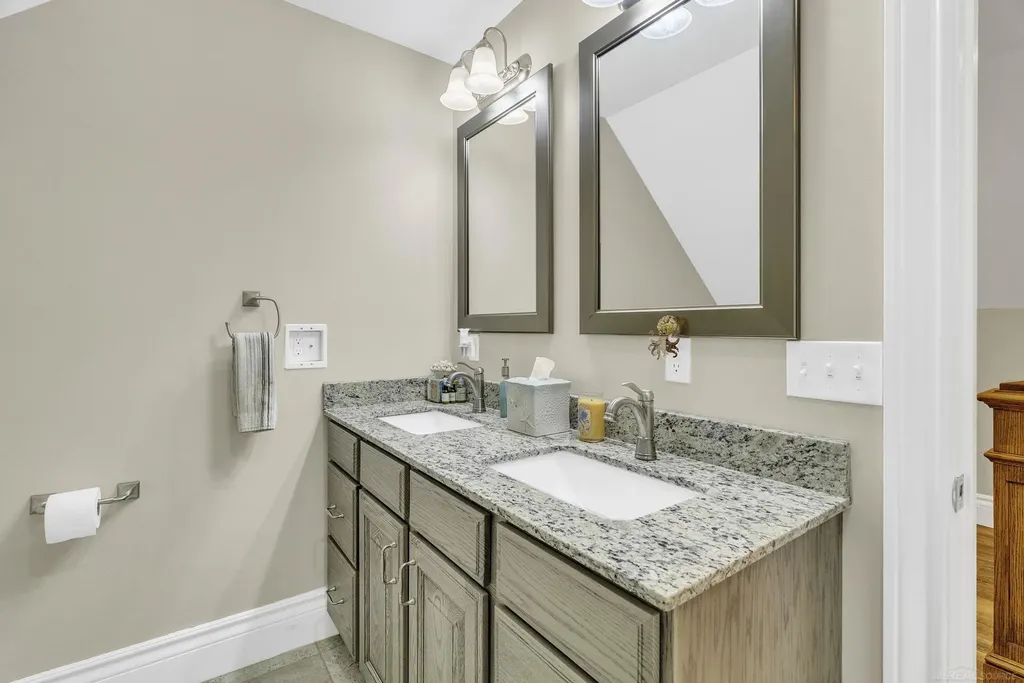 2950 W Hyde Road Washington Township MI 48419