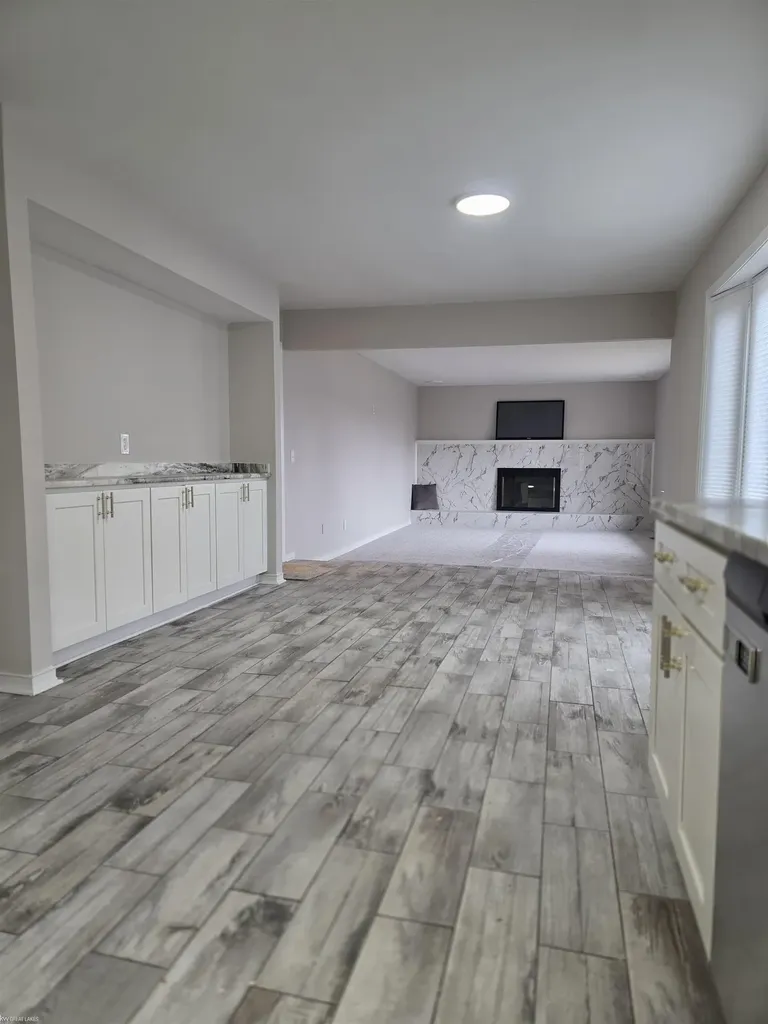 16644 Cederama Drive Clinton Charter Township MI 48038
