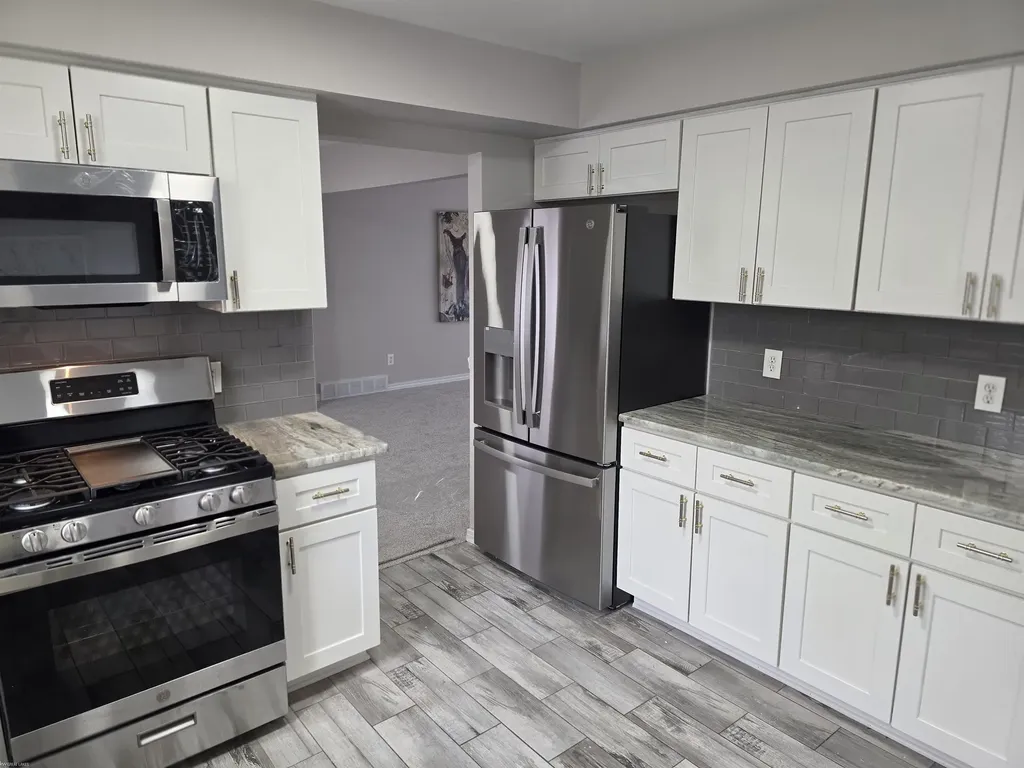 16644 Cederama Drive Clinton Charter Township MI 48038