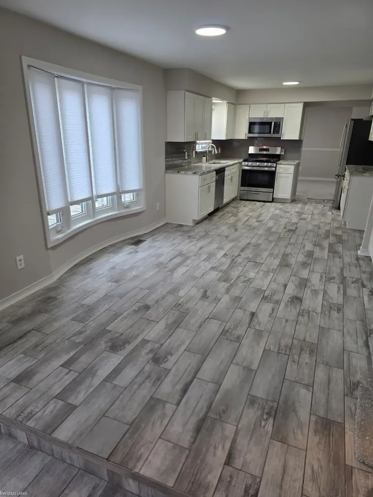16644 Cederama Drive Clinton Charter Township MI 48038