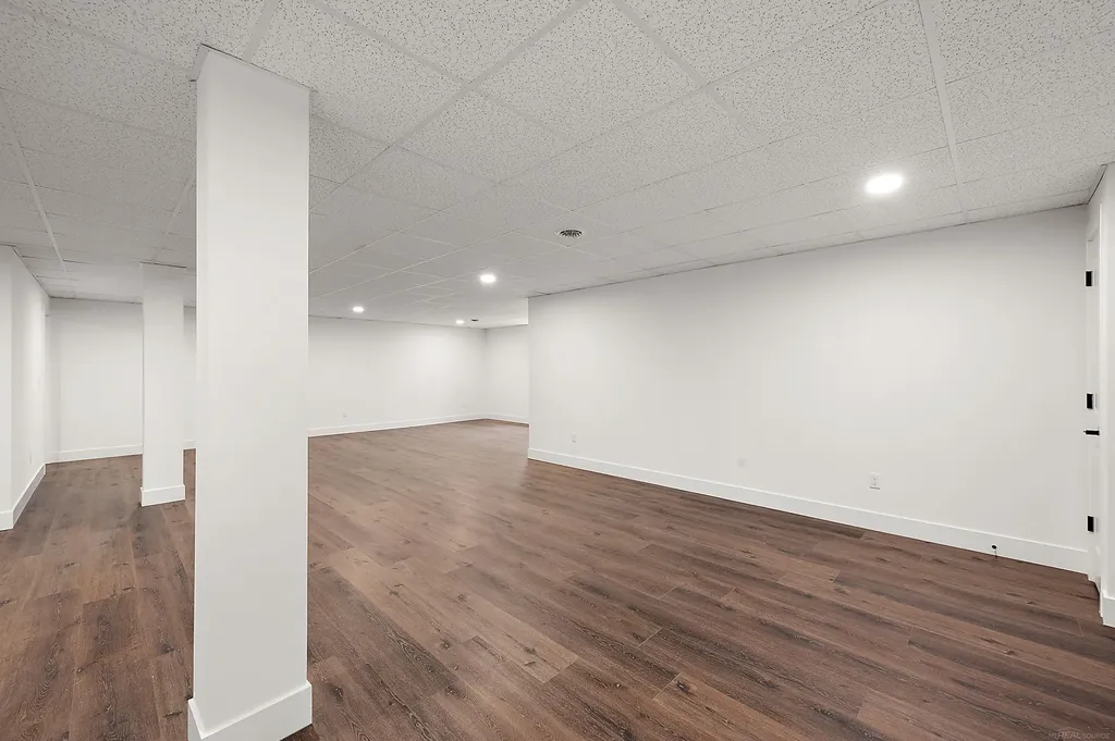 5854 Everton Court Troy City MI 48085