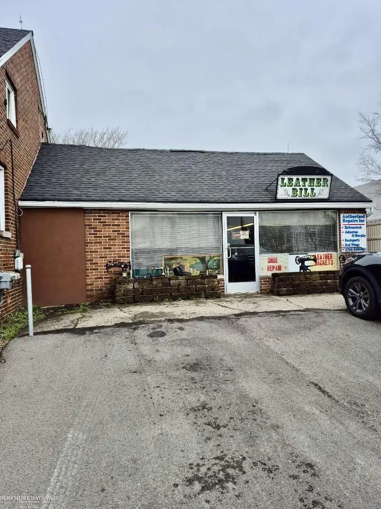 2044 E Bristol Road Burton City MI 48529