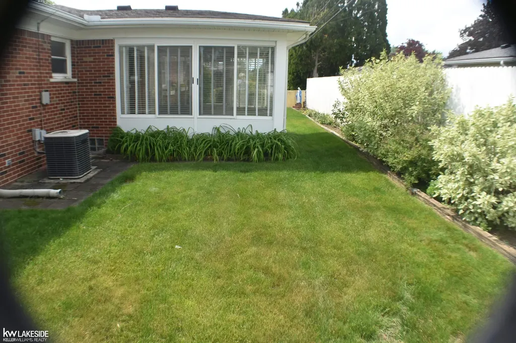 23113 S Rosedale Court St. Clair Shores City MI 48080