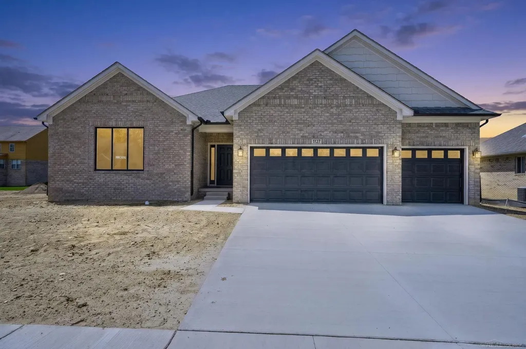 1127 Williamson Circle Pontiac City MI 48340