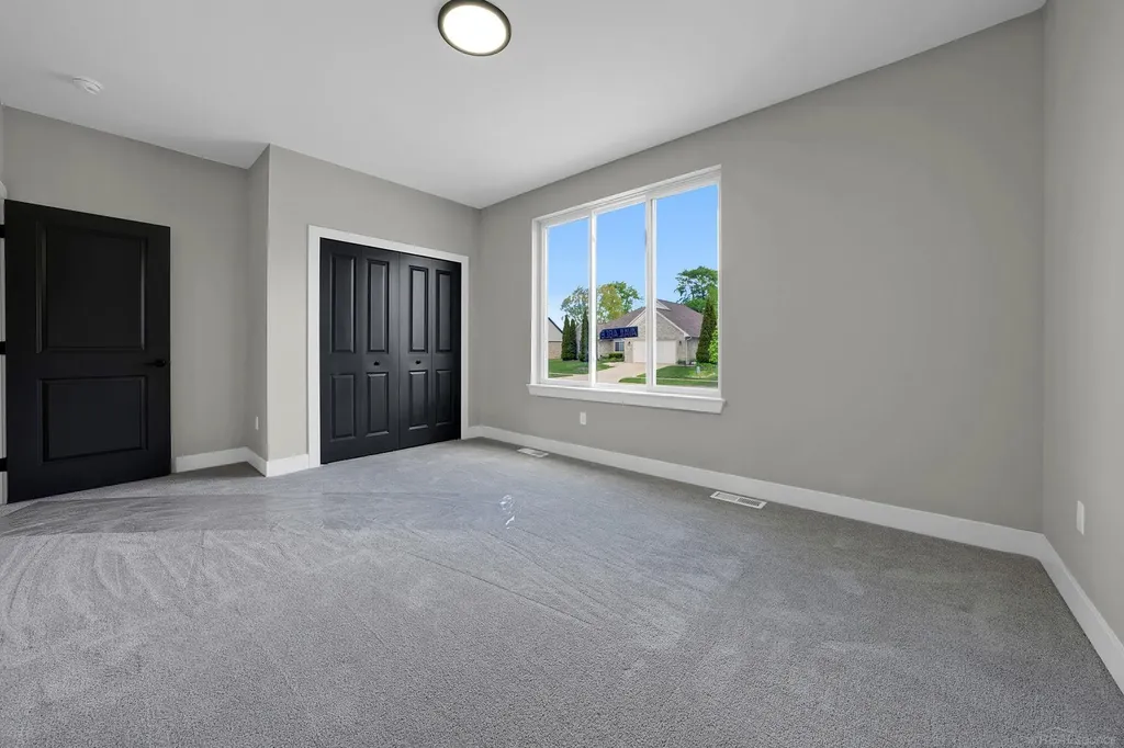 1127 Williamson Circle Pontiac City MI 48340