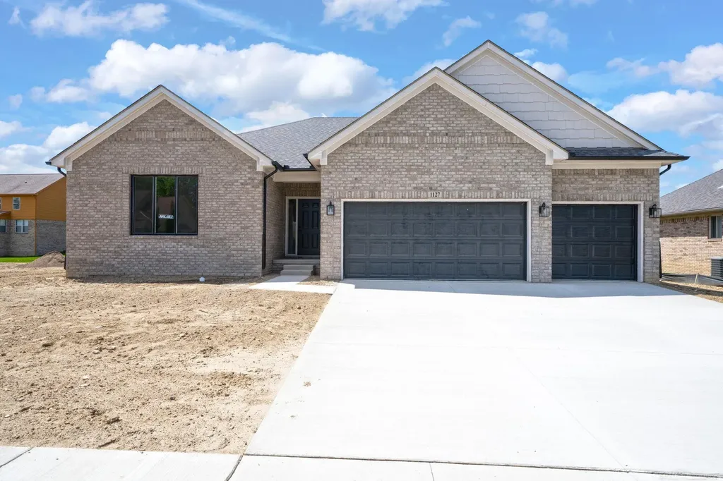 1127 Williamson Circle Pontiac City MI 48340