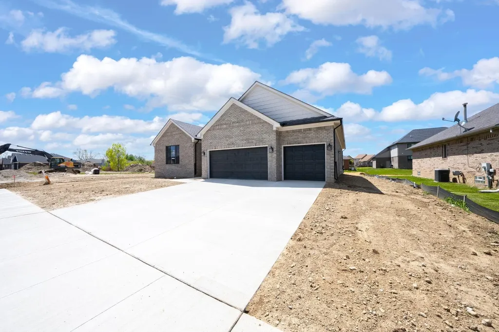 1127 Williamson Circle Pontiac City MI 48340