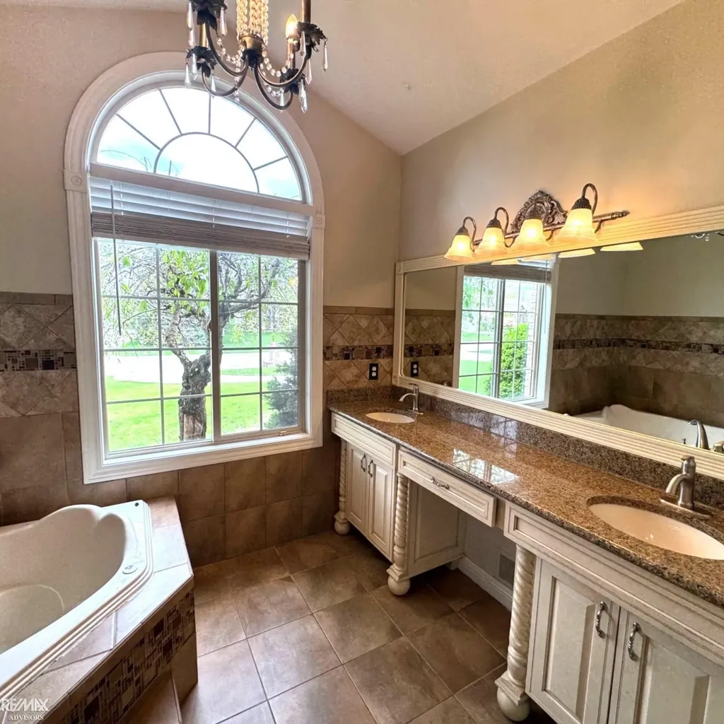 68135 Lake Angela Drive Richmond City MI 48062