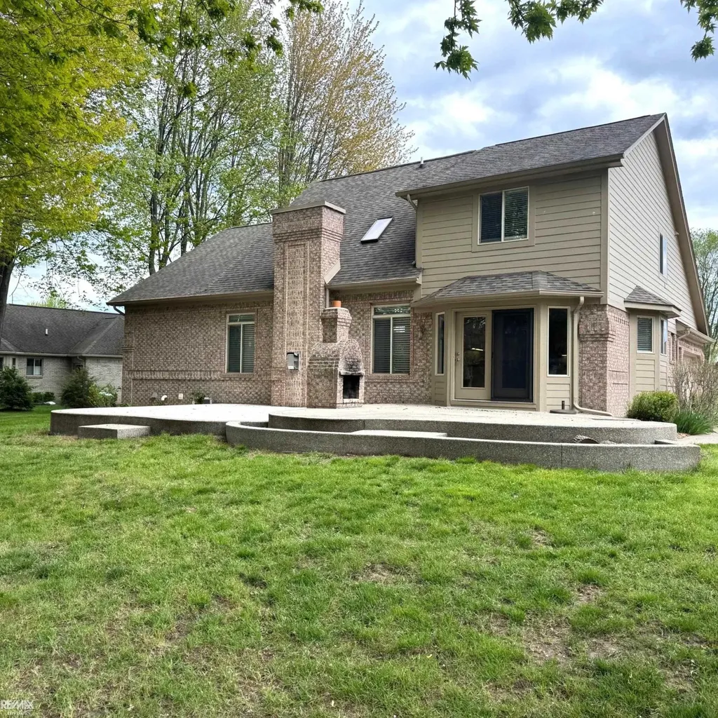68135 Lake Angela Drive Richmond City MI 48062