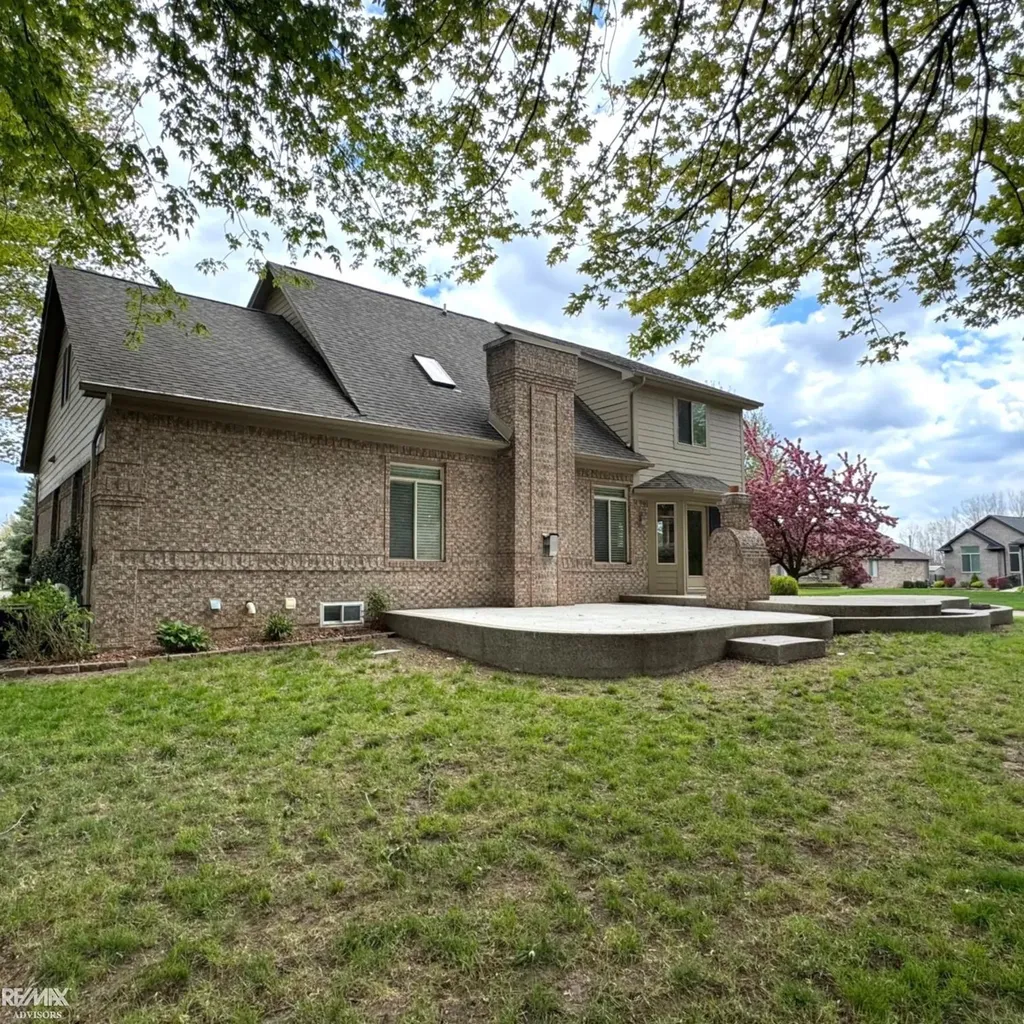 68135 Lake Angela Drive Richmond City MI 48062