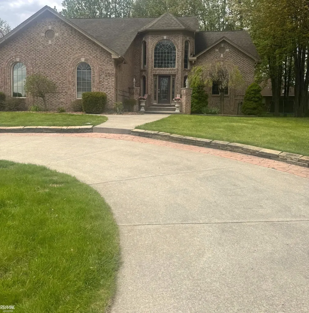 68135 Lake Angela Drive Richmond City MI 48062