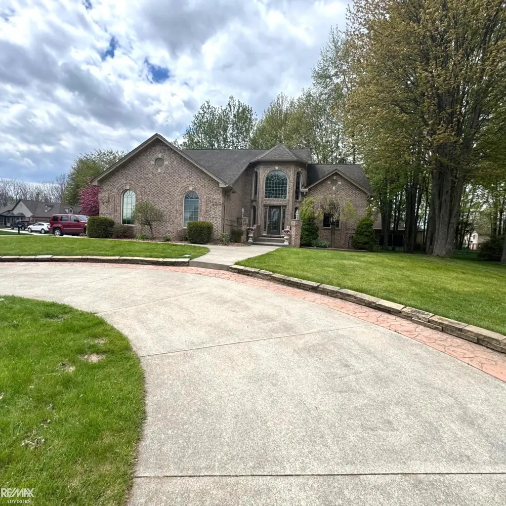 68135 Lake Angela Drive Richmond City MI 48062
