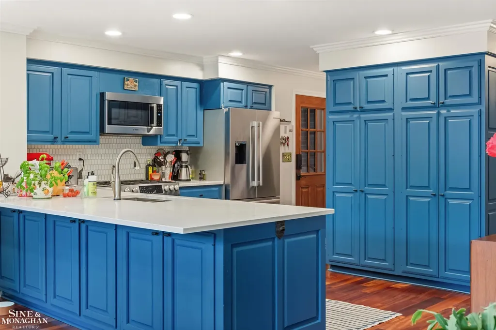 764 Pemberton Road Grosse Pointe Park City MI 48230