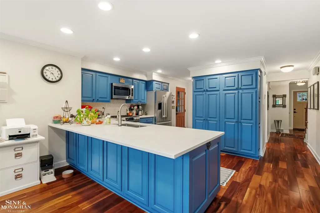 764 Pemberton Road Grosse Pointe Park City MI 48230