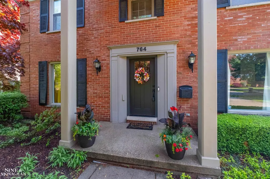 764 Pemberton Road Grosse Pointe Park City MI 48230