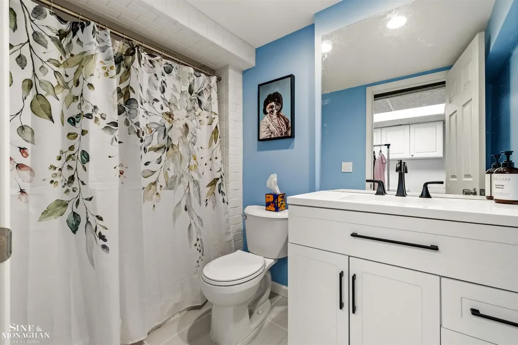 764 Pemberton Road Grosse Pointe Park City MI 48230