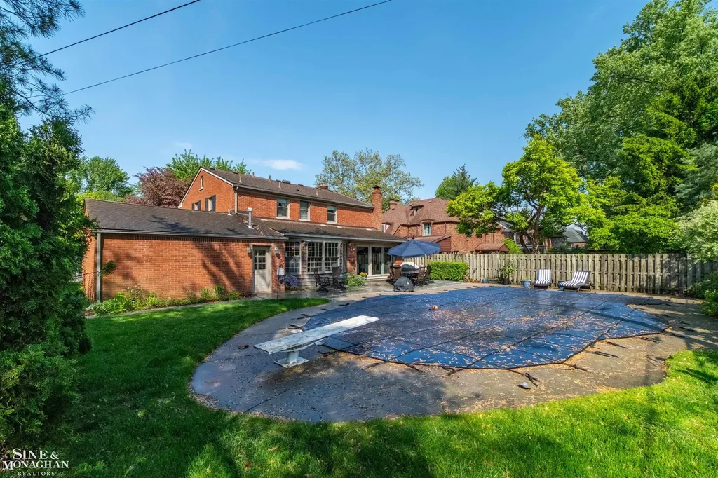 764 Pemberton Road Grosse Pointe Park City MI 48230
