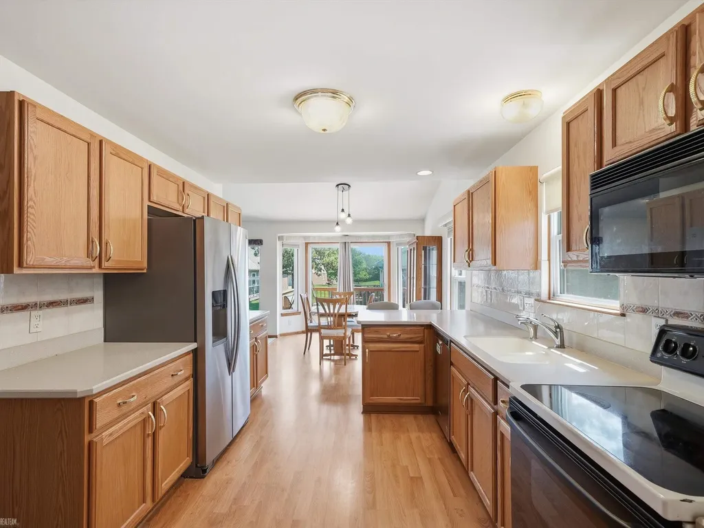 14861 Heather Pointe Drive Sterling Heights City MI 48313