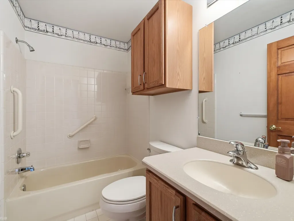 14861 Heather Pointe Drive Sterling Heights City MI 48313