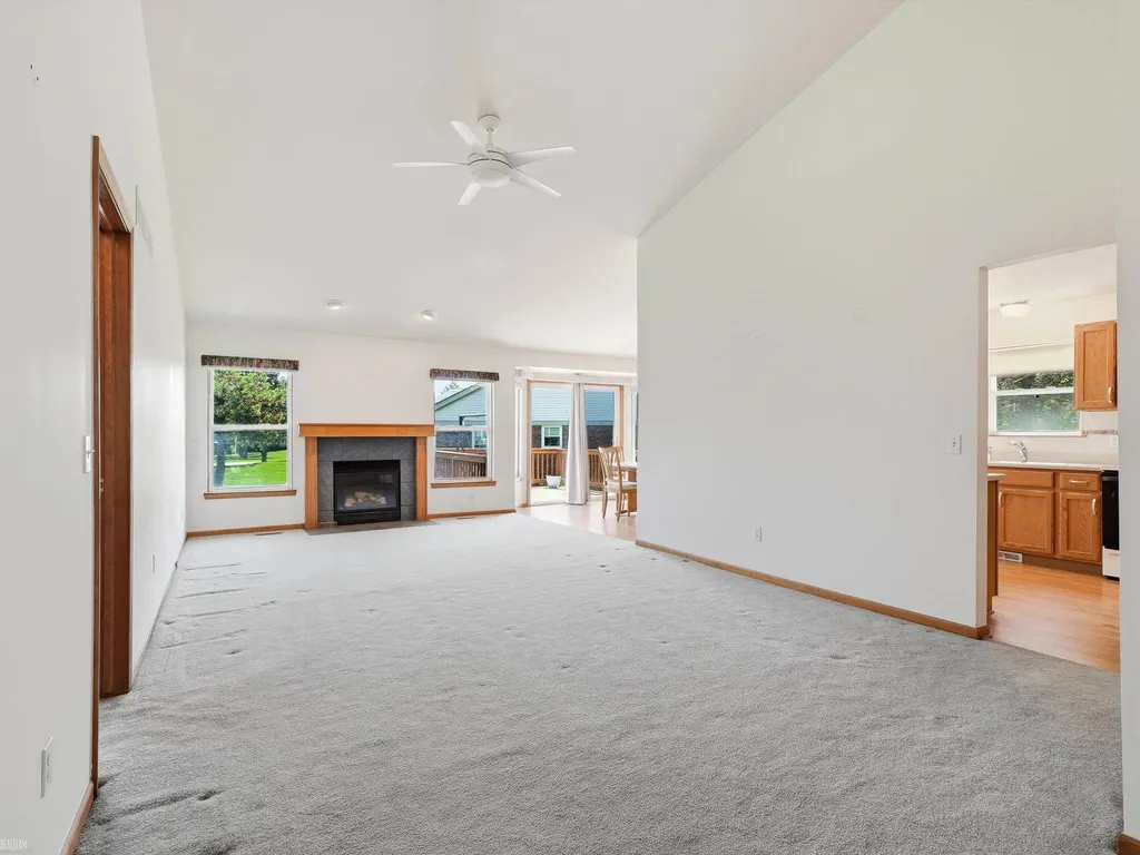 14861 Heather Pointe Drive Sterling Heights City MI 48313