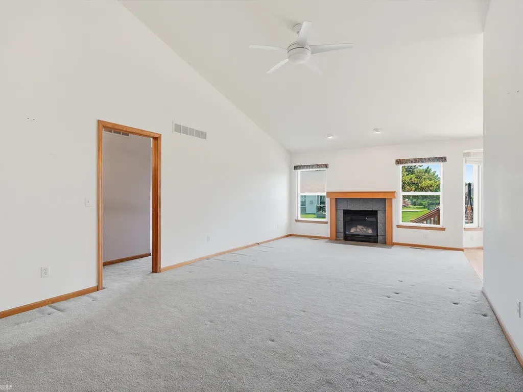 14861 Heather Pointe Drive Sterling Heights City MI 48313