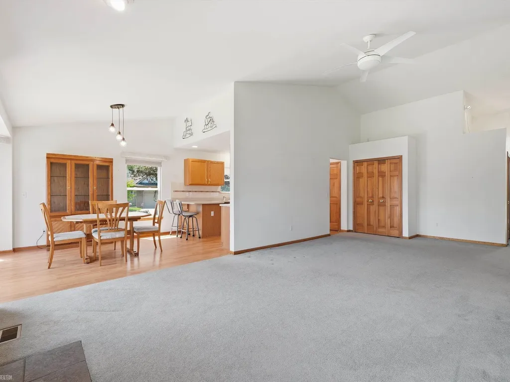 14861 Heather Pointe Drive Sterling Heights City MI 48313
