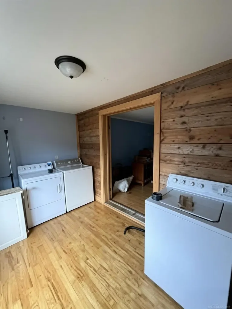 416 S Calumet Street Laurium Village MI 49913