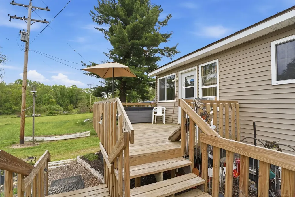 4742 Old Plank Road Onondaga Township MI 49264