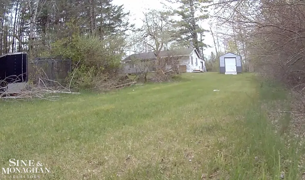 23093 30th Ave Avenue Fork Township MI 49679