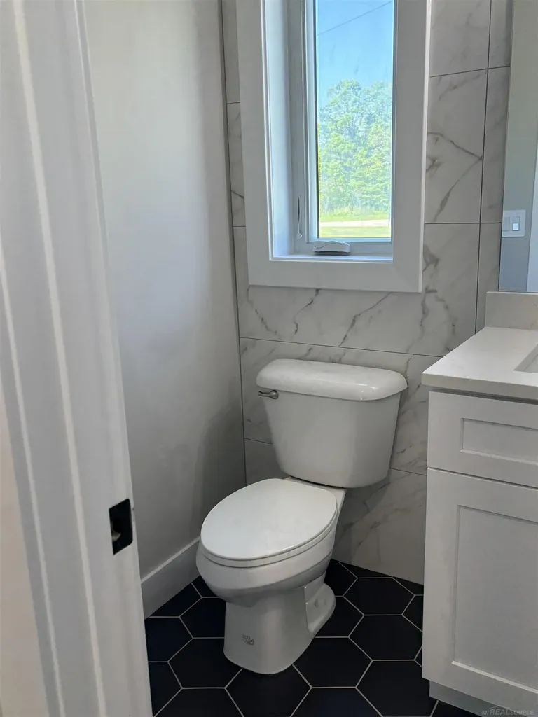 10505 Excalibur Drive Shelby Charter Township MI 48315