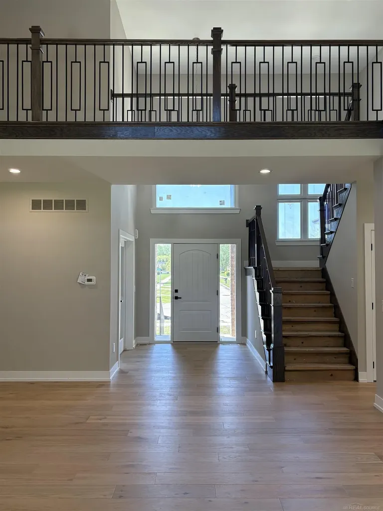 10505 Excalibur Drive Shelby Charter Township MI 48315
