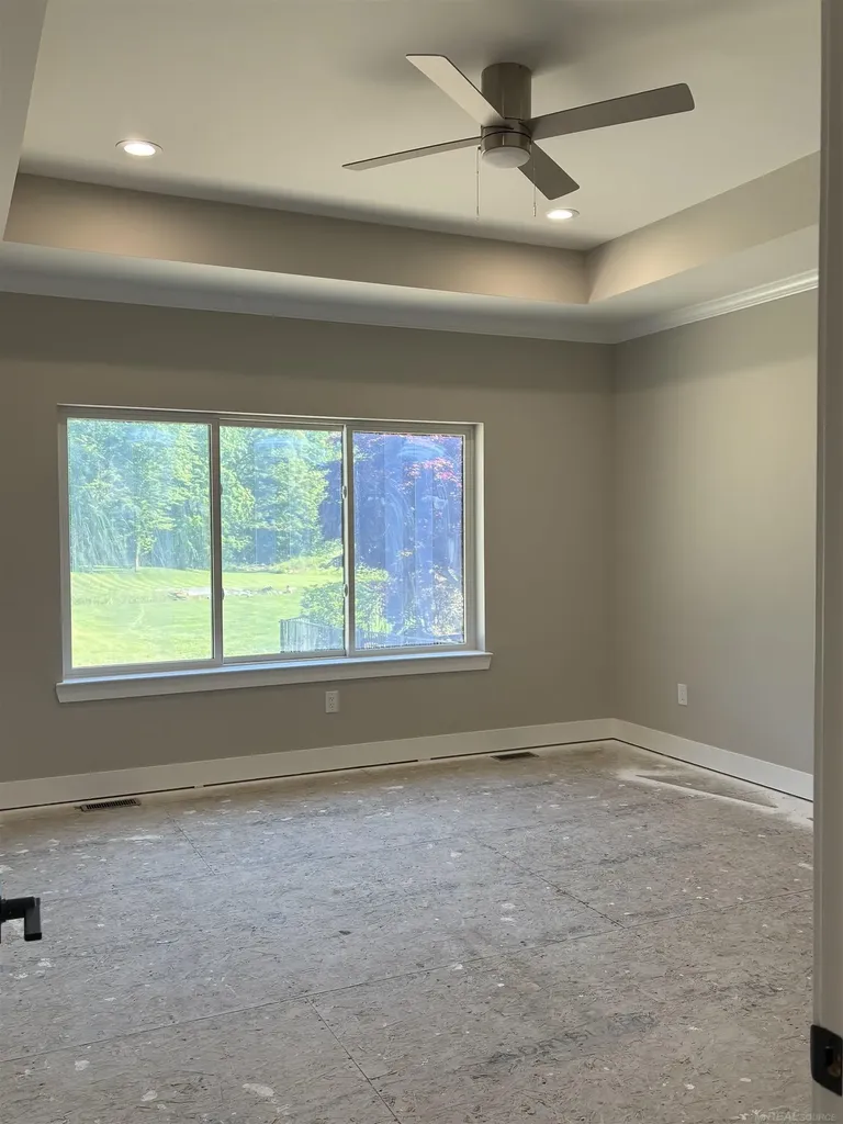 10505 Excalibur Drive Shelby Charter Township MI 48315