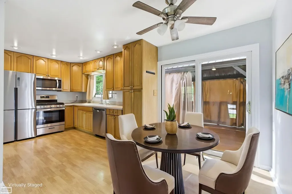 6015 Brynthrop Drive Shelby Charter Township MI 48316