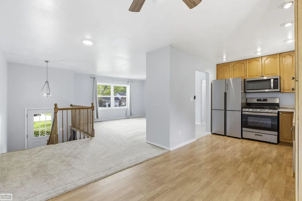 6015 Brynthrop Drive Shelby Charter Township MI 48316