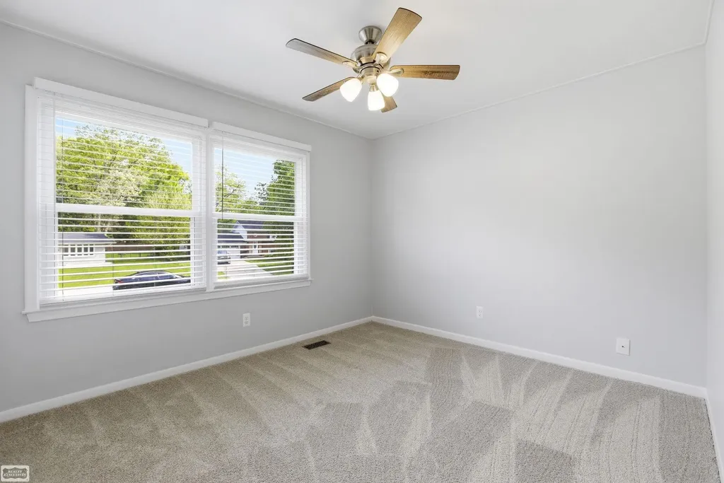 6015 Brynthrop Drive Shelby Charter Township MI 48316