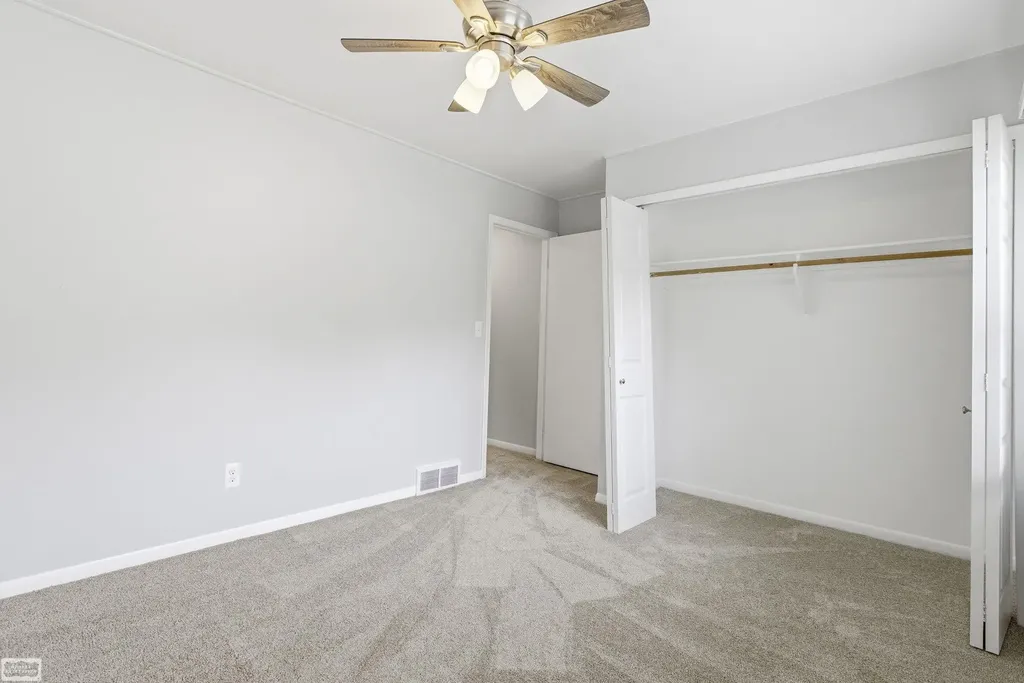 6015 Brynthrop Drive Shelby Charter Township MI 48316
